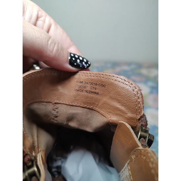 Frye Women's Ankle Boots Size 8.5M Cognac "Judith" Soft Leather Double Zip EUC - Picture 12 of 15